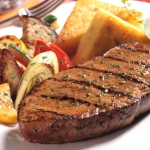 Làm bò bít tết ăn là mê